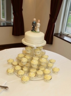 Wedding Cake And Cup Cakes